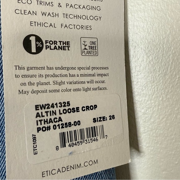 New ETICA Altin Loose Fit Crop Distressed Jean Size 26 - Picture 5 of 7